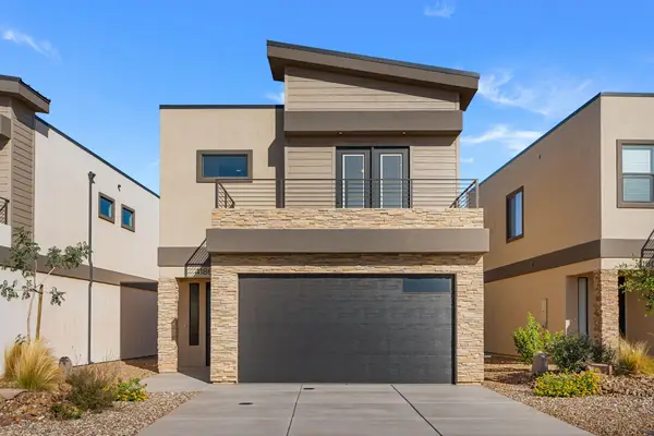 4186 S Crimson Trails Dr, Washington, UT 84780