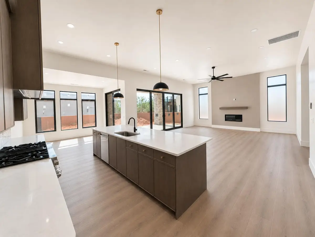 3227 S Drifting Dunes Ln, Hurricane, UT 84737 - #1