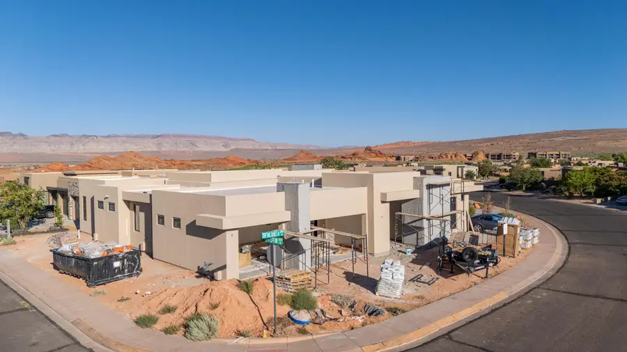 3227 S Drifting Dunes Ln, Hurricane, UT 84737 - #2