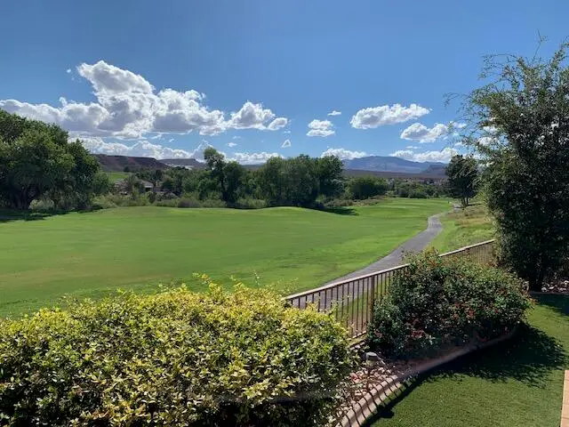 2083 W Monterey Dr, Saint George, UT 84770 - #3