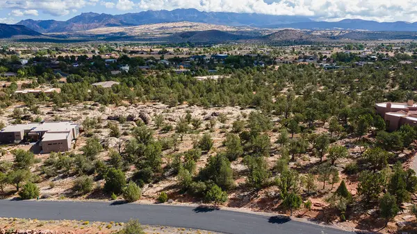 548 N Rock Garden Ln #69, Dammeron Valley, UT 84783