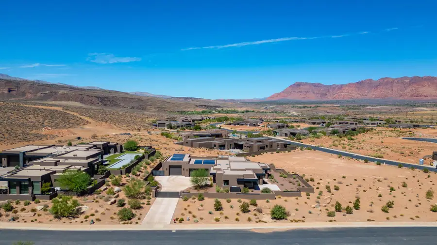 638 S Juniper Way, Ivins, UT 84738 - #3
