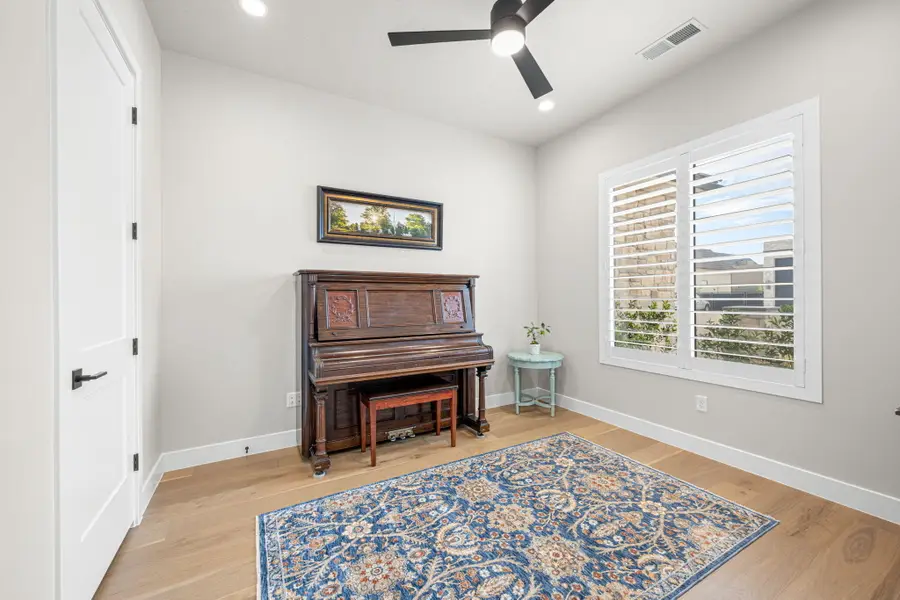 448 Lamond Cir, Washington, UT 84780 - #3