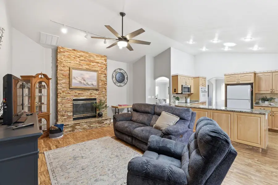 1426 W Monticello Cir, Saint George, UT 84790 - #3
