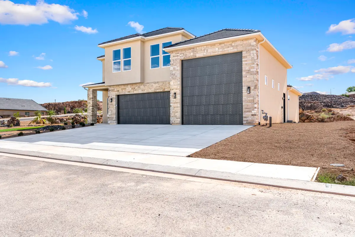 3381 N 3380, Hurricane, UT 84737 - #1