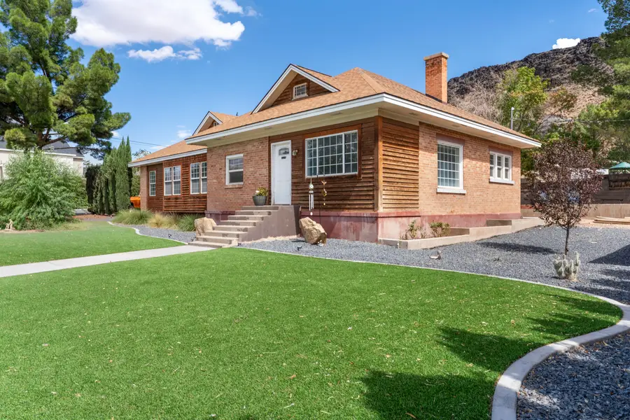 78 N State St, Hurricane, UT 84737 - #2