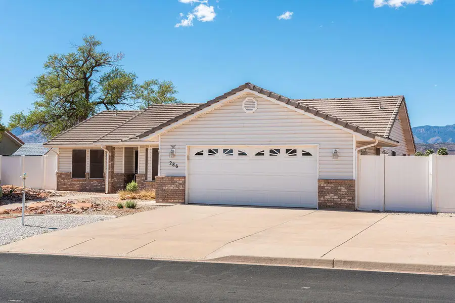 286 S Xavier Cir, Ivins, UT 84738 - #3