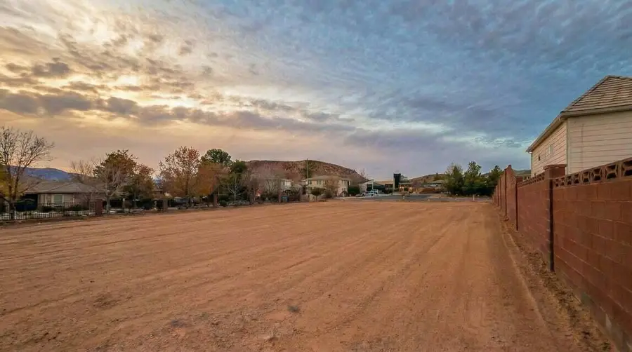 W Bloomington Dr, Saint George, UT 84790 - #2