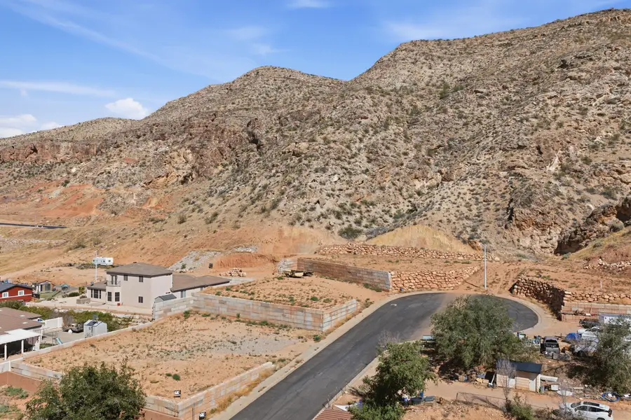 160 E 100 #2, La Verkin, UT 84745 - #3