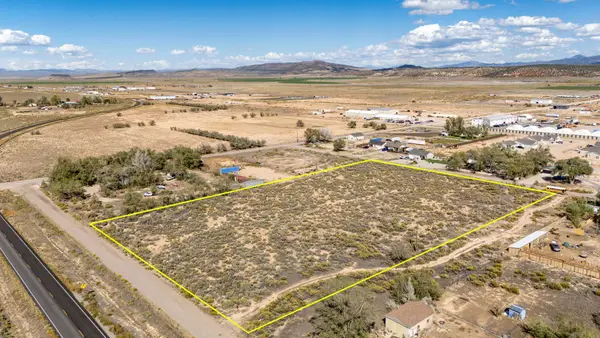 5594 N Minersville Hwy, Enoch, UT 84721