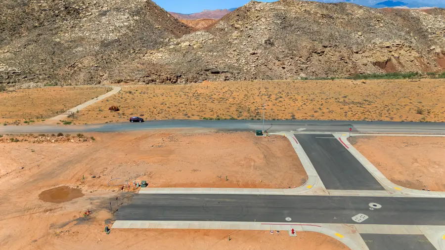 2040 S 5450 #Lot 106, Hurricane, UT 84737 - #3