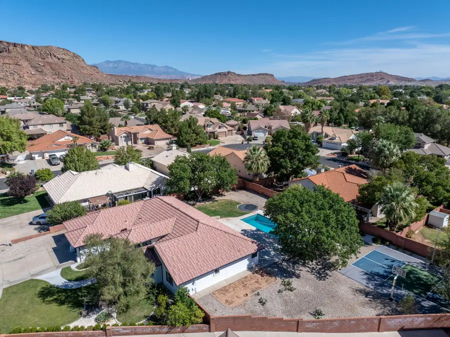 3663 S 1660 Cir, Saint George, UT 84790 - #2