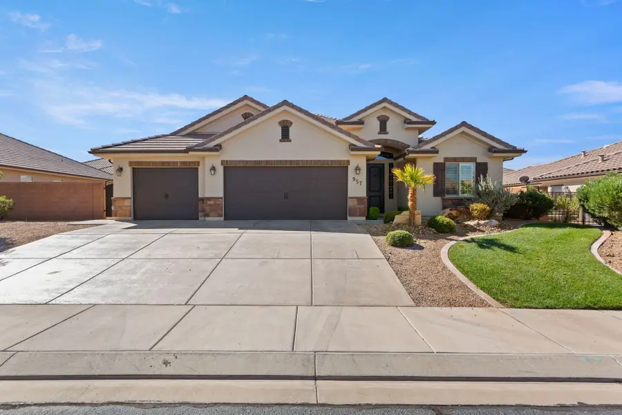 957 W 4050, Saint George, UT 84790 - #2