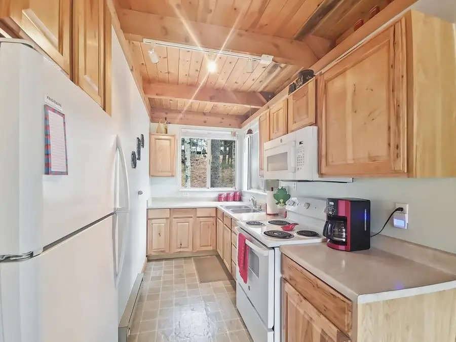 2255 E Foxtree Rd, Duck Creek Village, UT 84762 - #2