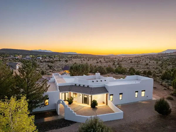 1235 E Carters Pond Rd, Dammeron Valley, UT 84783