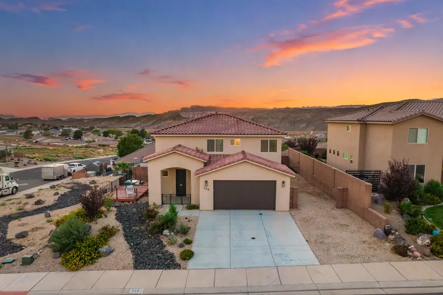 559 N Staci Dr, Hurricane, UT 84737 - #2