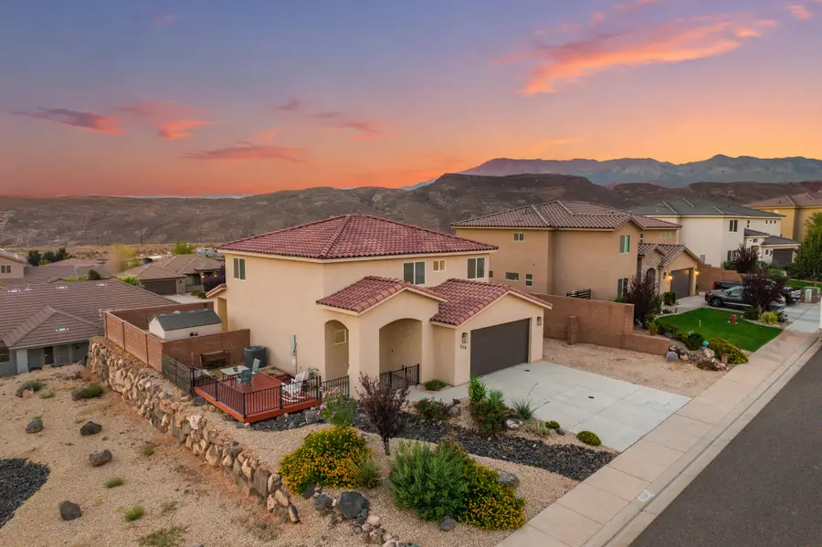 559 N Staci Dr, Hurricane, UT 84737 - #3