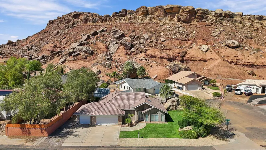 2786 S Bloomington Hills Dr, Saint George, UT 84790 - #3