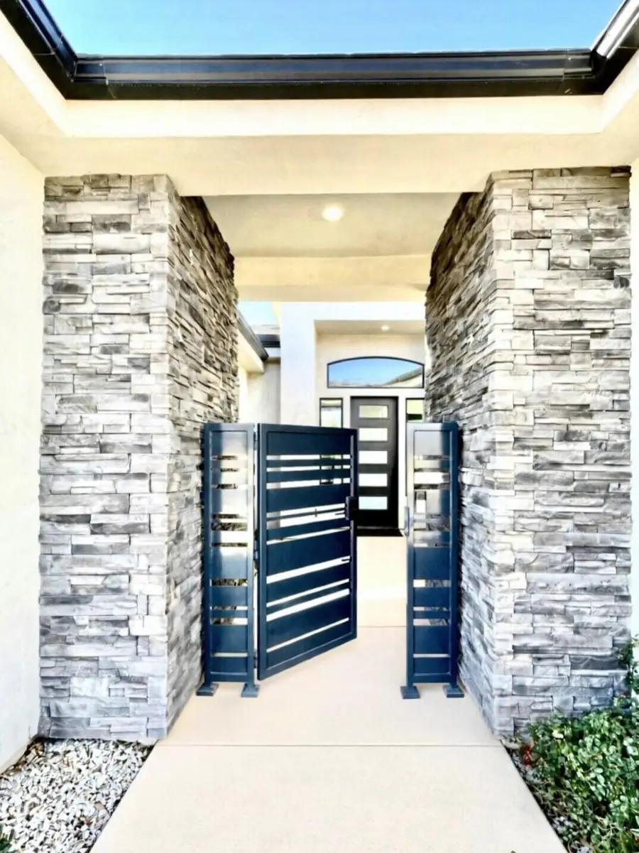 1044 E Corral Way, Washington, UT 84780 - #2