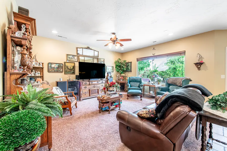 115 E Gold Bullion Way, Washington, UT 84780 - #3