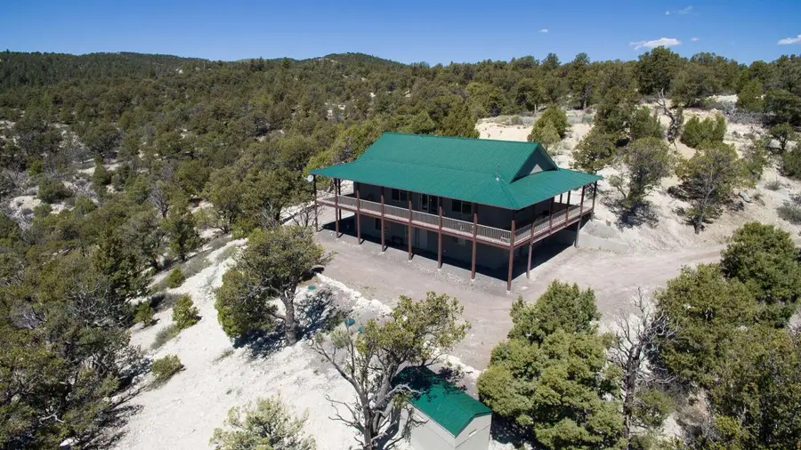 1735 W Pinyon Hills Rd, Hatch, UT 84735 - #2
