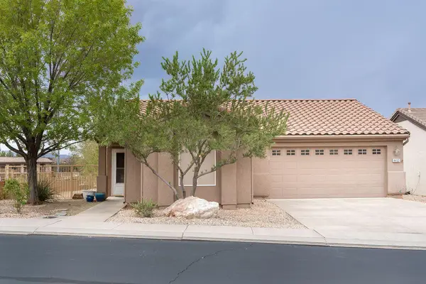 4452 S Laurel Green Dr, St George, UT 84790