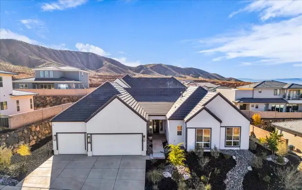 1568 E Black Brush Dr, Washington, UT 84780