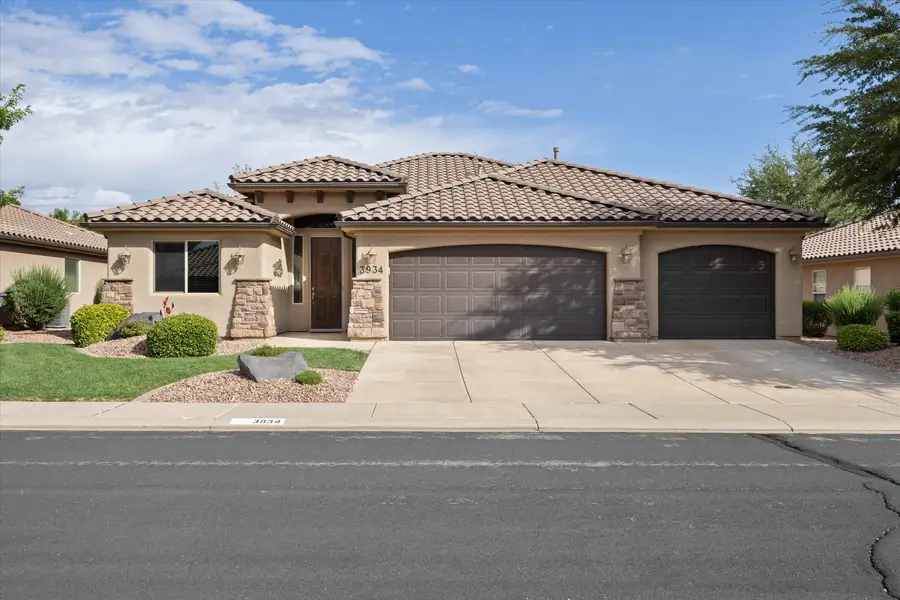 3934 Brenna Dr, Santa Clara, UT 84765 - #2