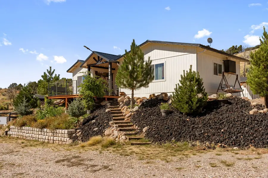 1570 S Kanarra Hills Dr, Kanarraville, UT 84742 - #2