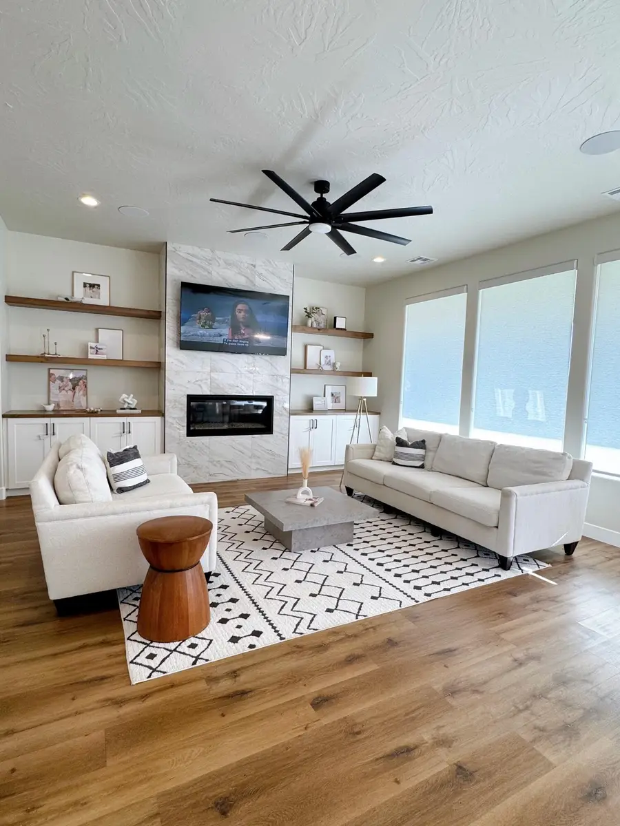 2999 Woodrow Ln, Washington, UT 84780 - #3