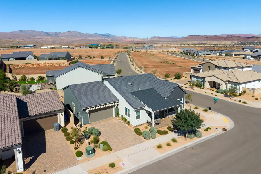 5722 S Alder Grove Dr, Saint George, UT 84790 - #2