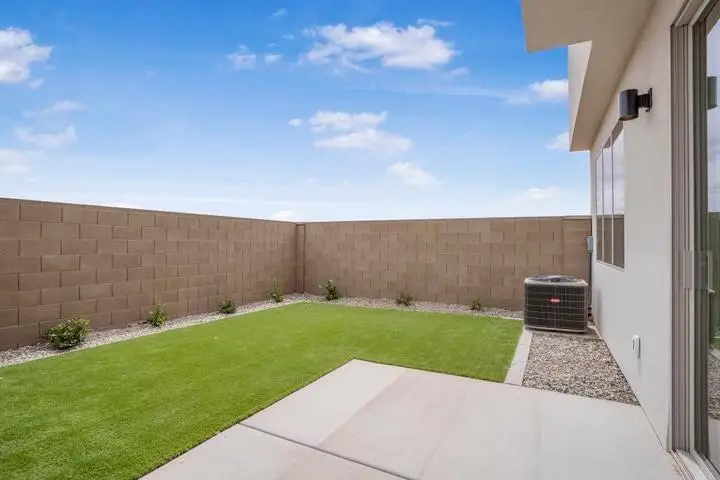 967 N Manen St, Washington, UT 84780 - #2