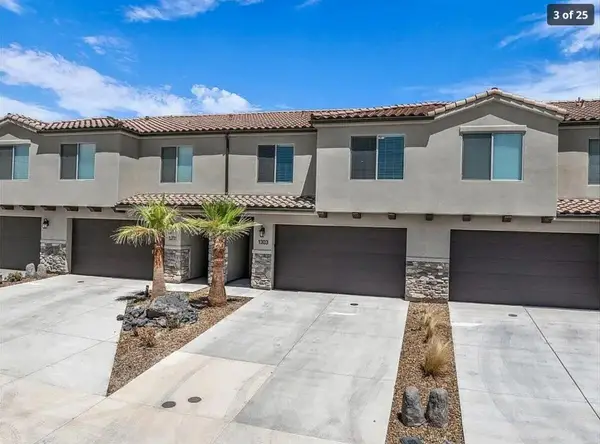 1303 E Vista Roja Place, Washington, UT 84780
