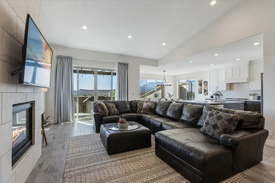 461 N 250, La Verkin, UT 84745 - #3