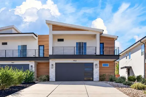 754 E Desert Cactus Dr, Washington, UT 84780