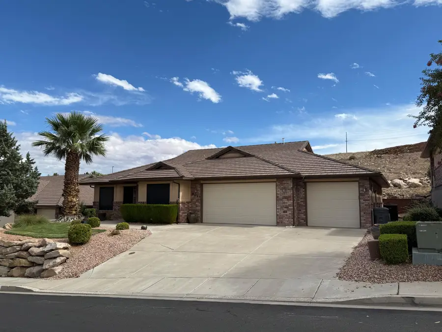601 Rolling Hills Dr, Saint George, UT 84770 - #2