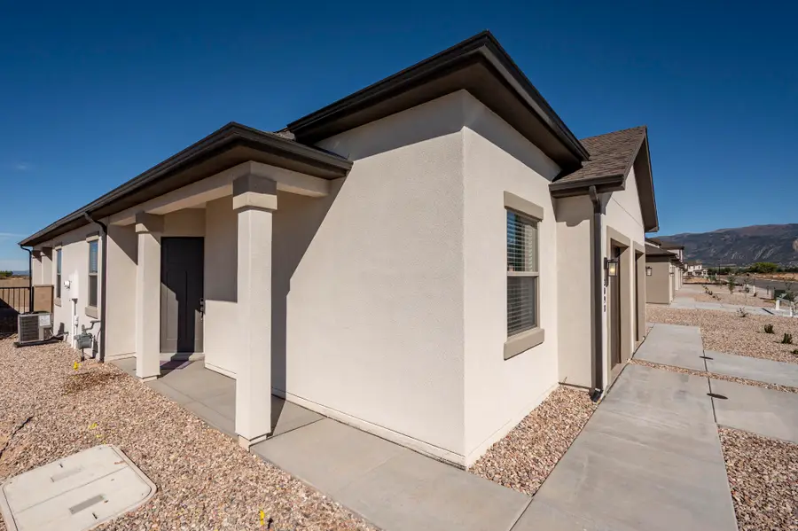 3098 W Runway Dr, Cedar City, UT 84721 - #3