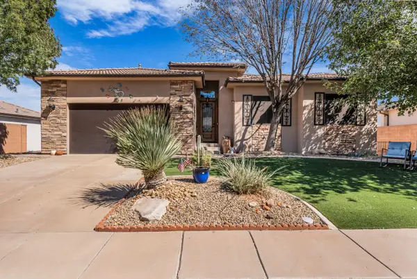 758 W Lava Pointe Dr, St George, UT 84770