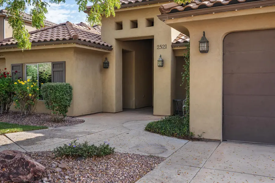 2521 S Franklin Cir, Saint George, UT 84790 - #3