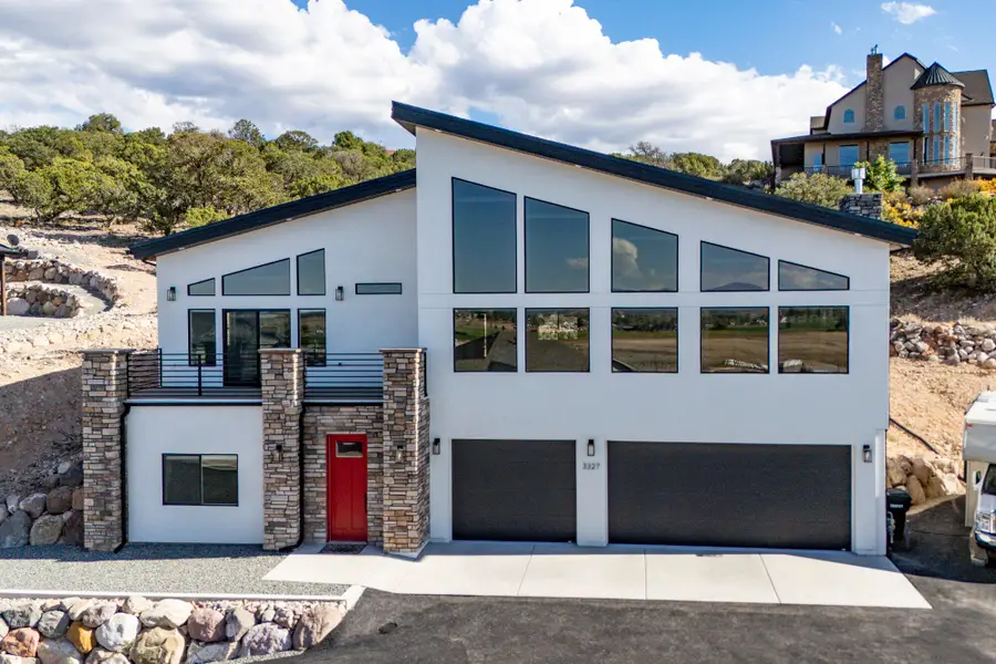 3327 W Kingsbury Dr, Cedar City, UT 84720 - #3