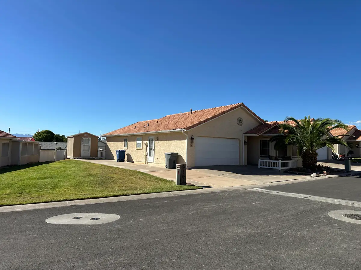 504 E Telegraph St #8, Washington, UT 84780 - #1
