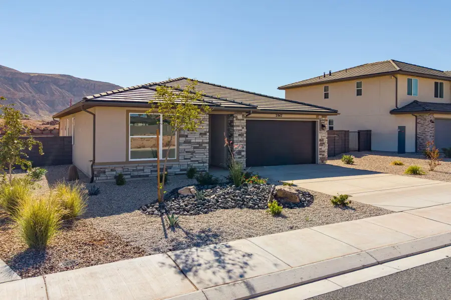 3947 S 2140, Hurricane, UT 84737 - #3