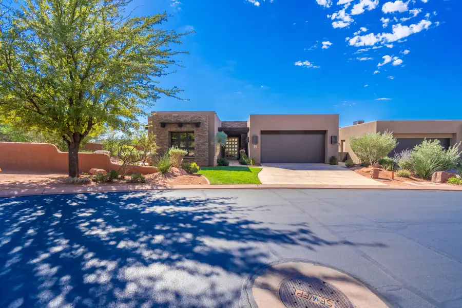 2085 N Tuweap Dr #1, Saint George, UT 84770 - #2