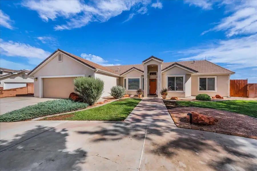 1025 S 375 St, Ivins, UT 84738 - #2
