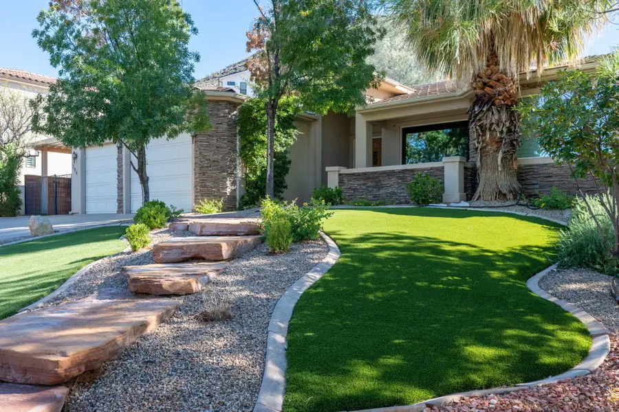 304 N Stone Mountain Dr, Saint George, UT 84770 - #3