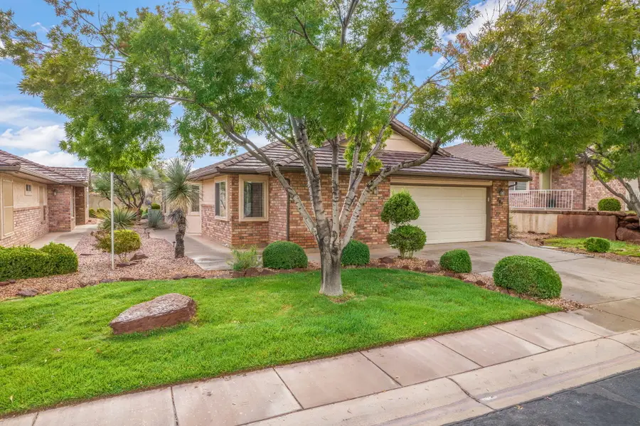 705 W Uxbridge Dr, Saint George, UT 84770 - #2