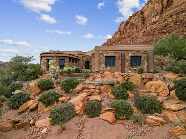 2938 N Chinle Cir, St George, UT 84770