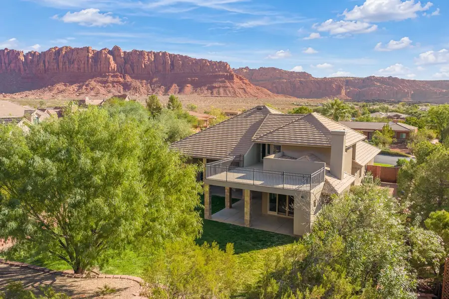 307 N Painted Hills Dr, Ivins, UT 84738 - #2