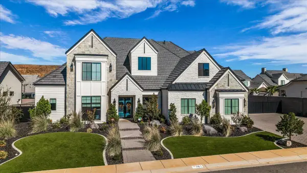 761 E Queensridge Dr, Washington, UT 84780