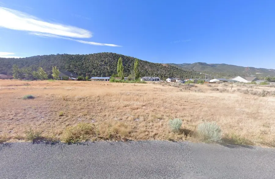 555 W 400, Parowan, UT 84761 - #2